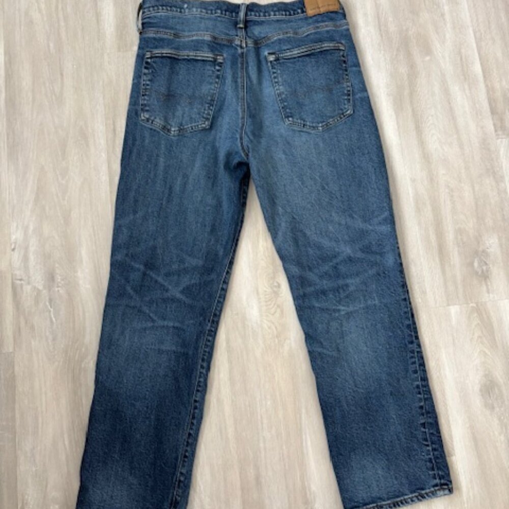 AE Relaxed Straight Leg Jeans - size 30X22 - Picture 2 of 7